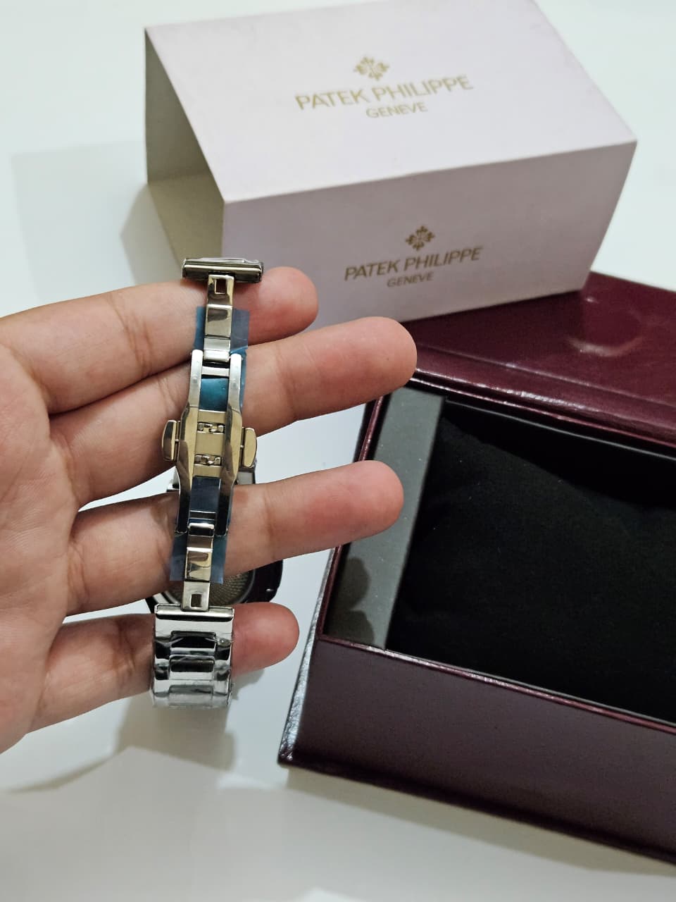 Patek Philippe Nautilus - Automatic